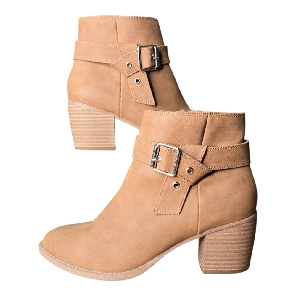 Call It Spring Womens Light Brown Buckle Block Heel Zip Carnellia Boots 7.5